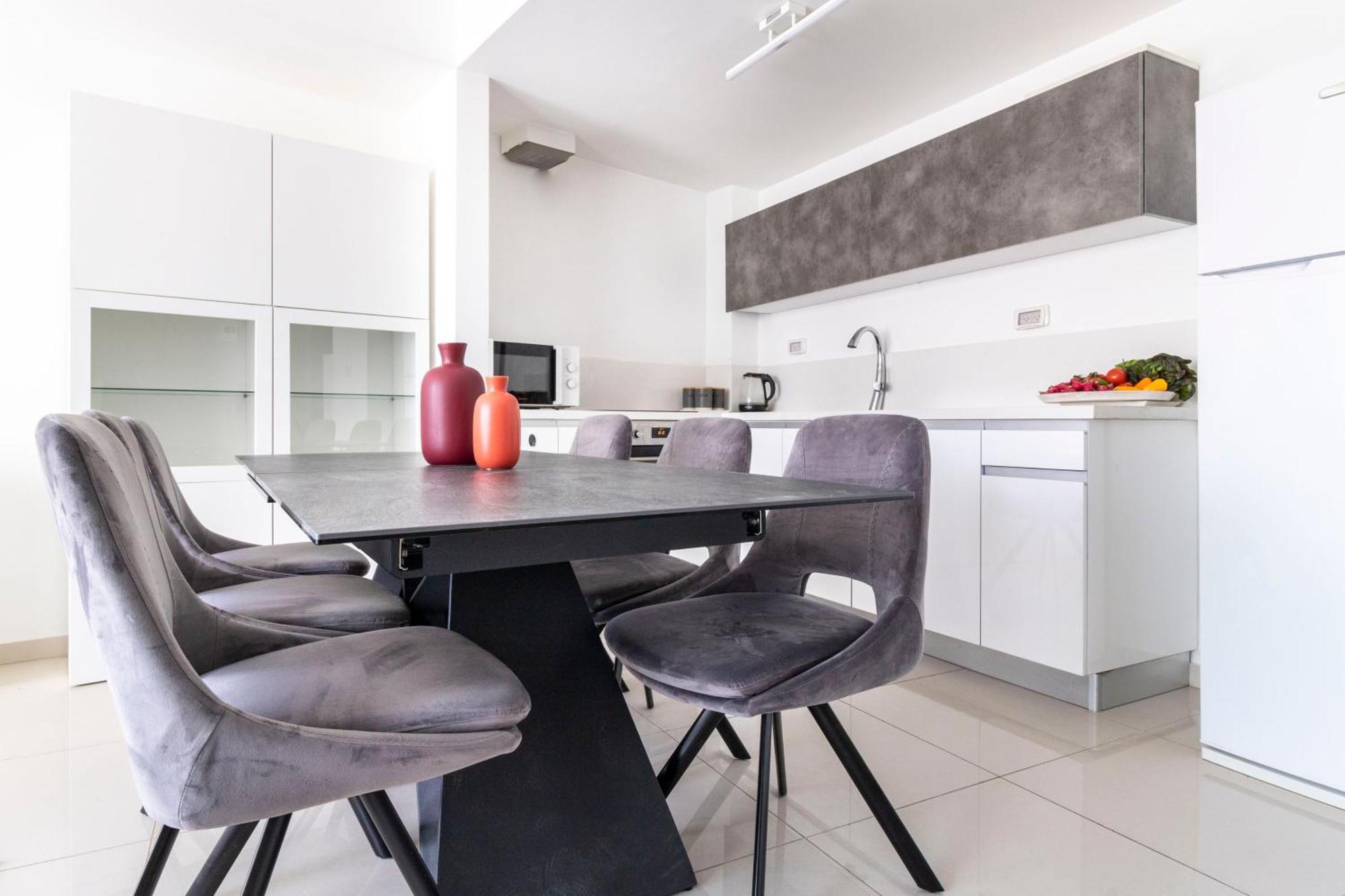 Stylish 1 Bedrooms Parking At City Gate เยรูซาเลม ภายนอก รูปภาพ