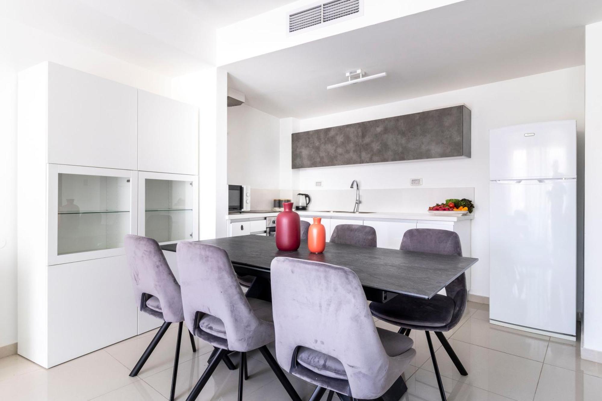 Stylish 1 Bedrooms Parking At City Gate เยรูซาเลม ภายนอก รูปภาพ